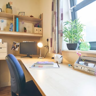 Bronze En Suite - Image 2